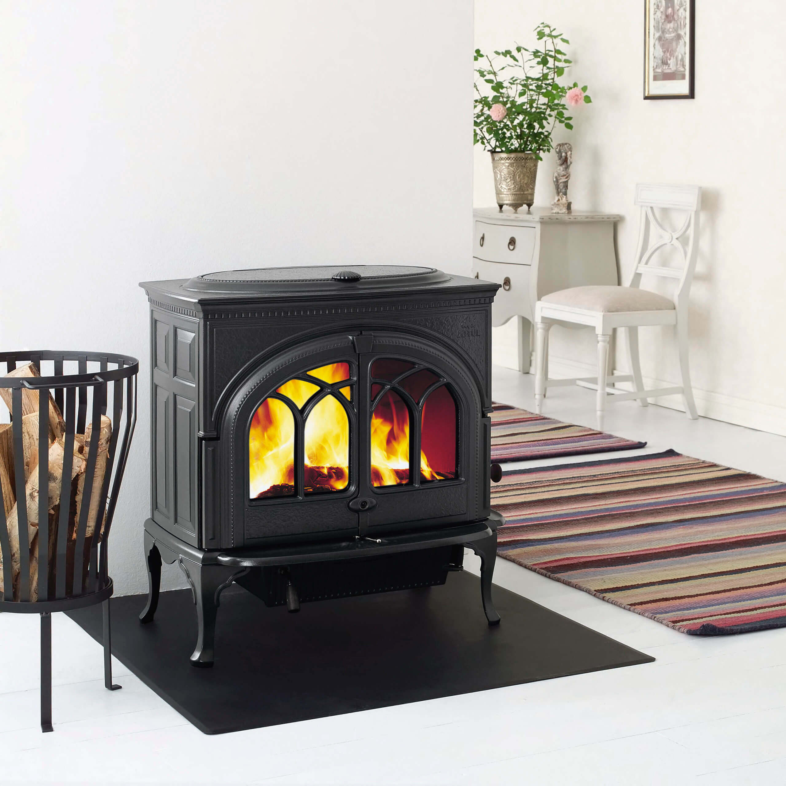 Печь-камин JOTUL F 600 BP